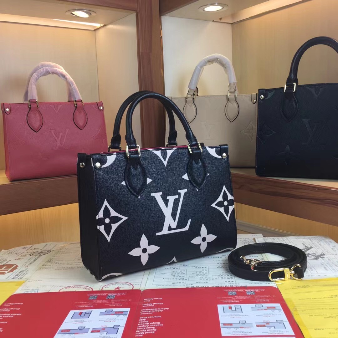 Louis Vuitton OnThego PM M45659 Black/White/Beige