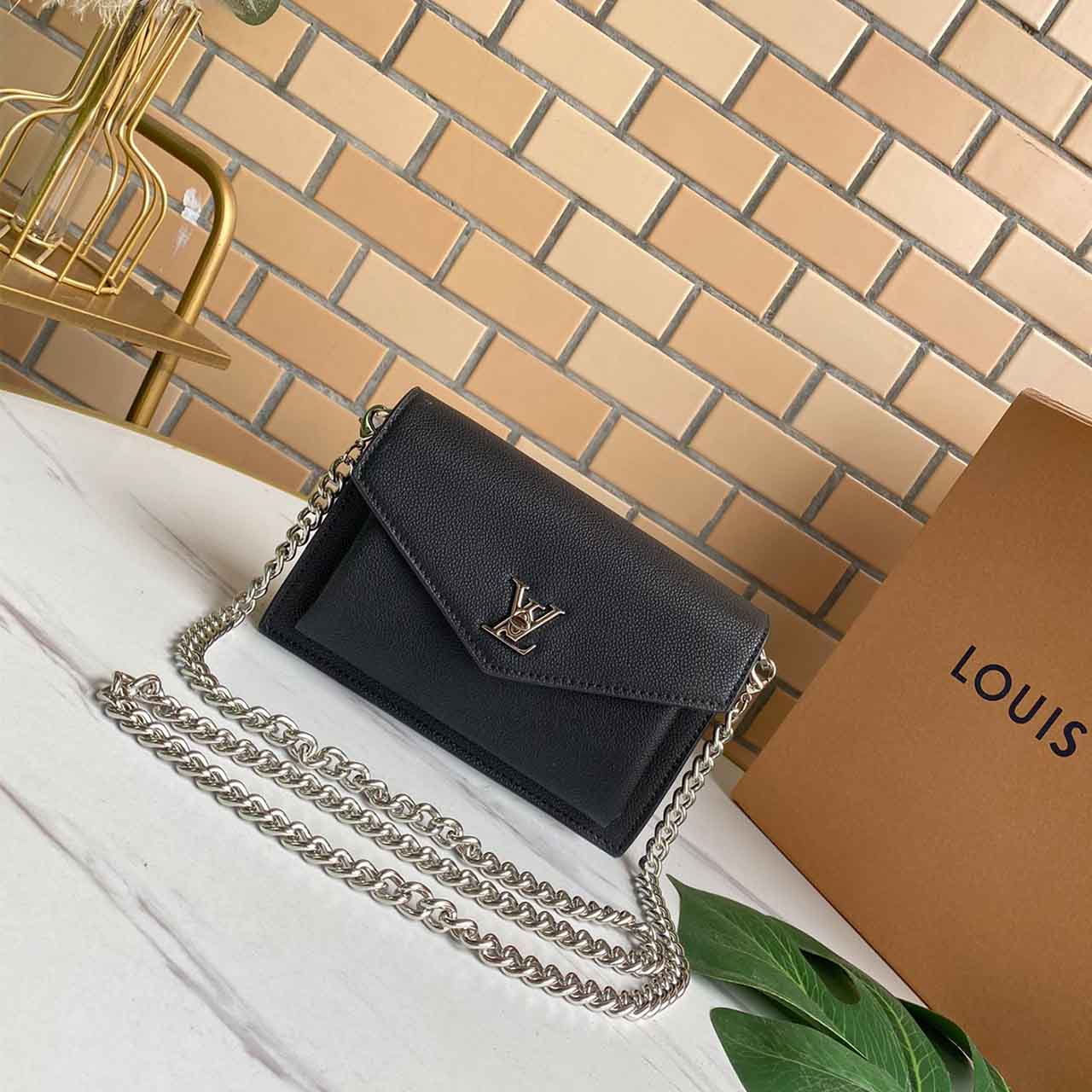 Louis Vuitton Mylockme Chain borsa M55902 Nero