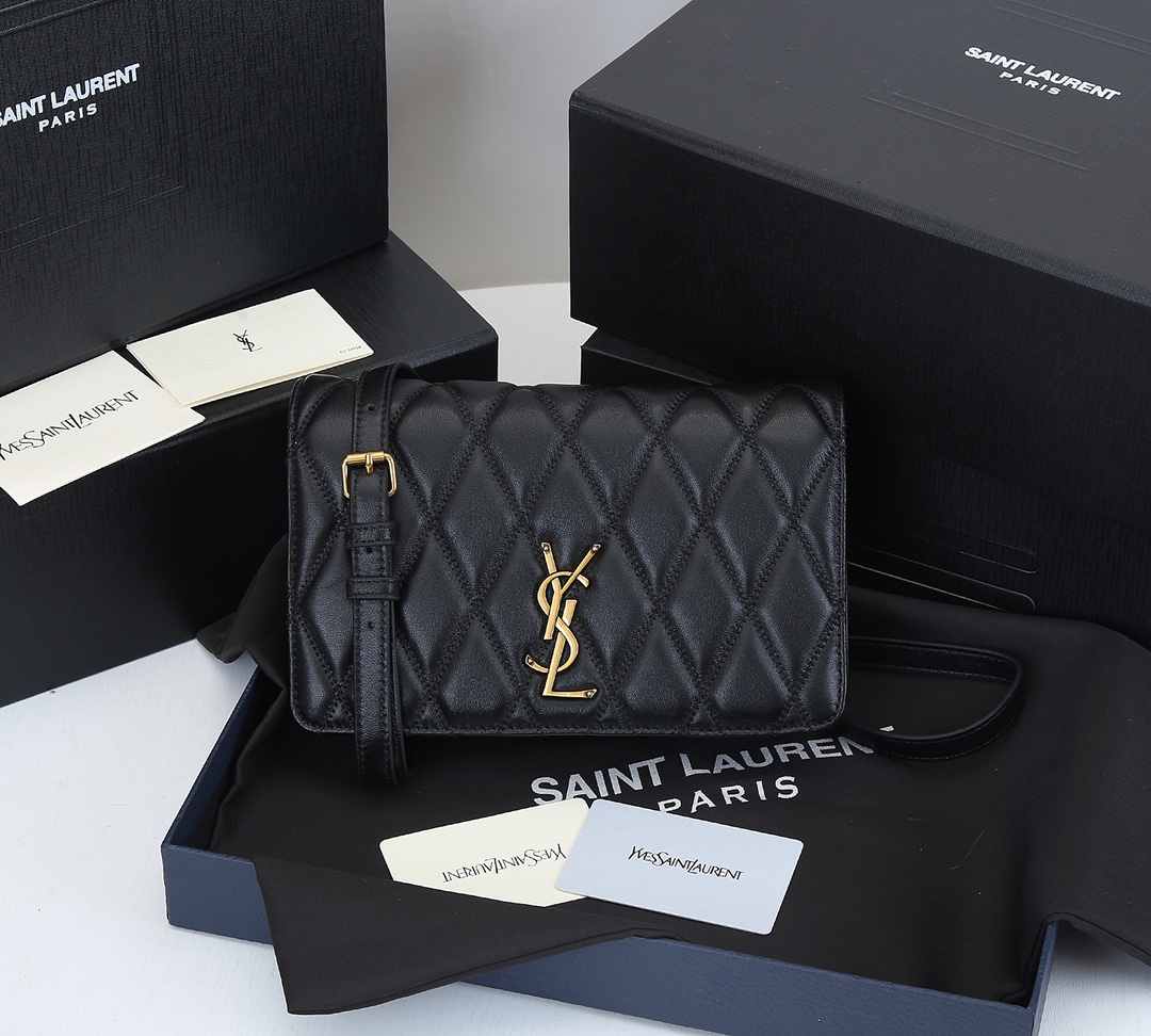 YSL Becky Chain Wallet in Lambskin trapuntato 1944