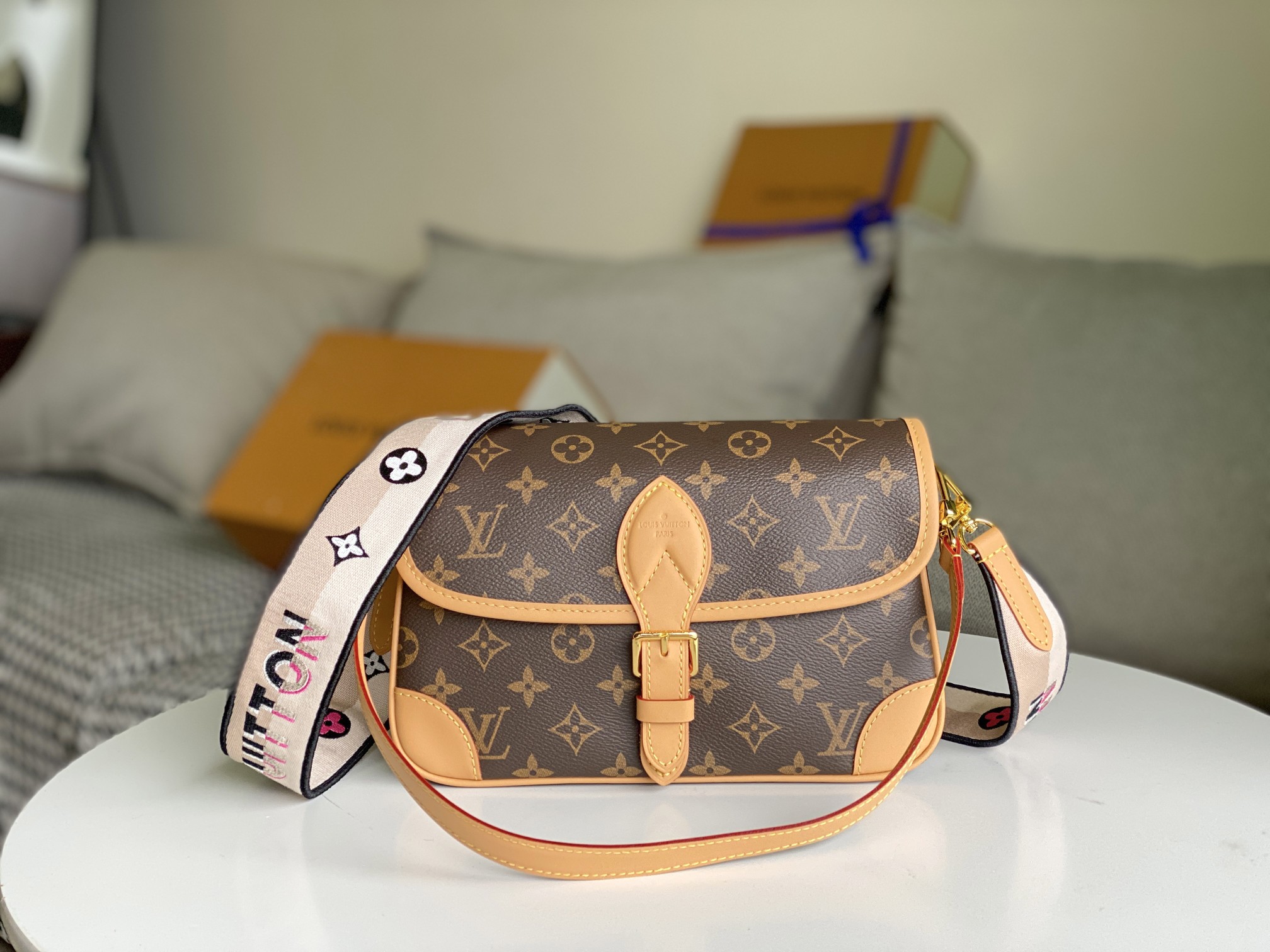 Louis Vuitton Diane M45985