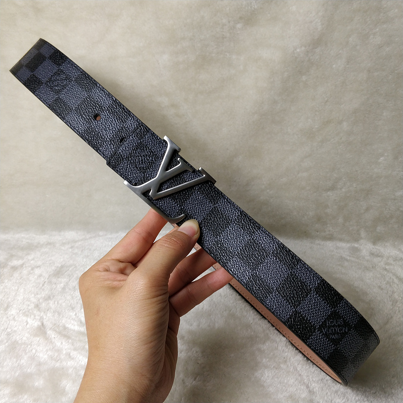 Luis Vuitton Belt L76-70 38mm Silver