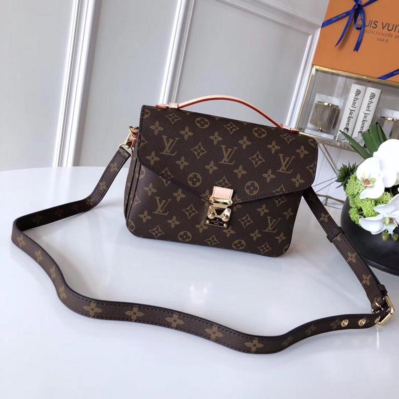 Louis Vuitton Pochette Metis M44875