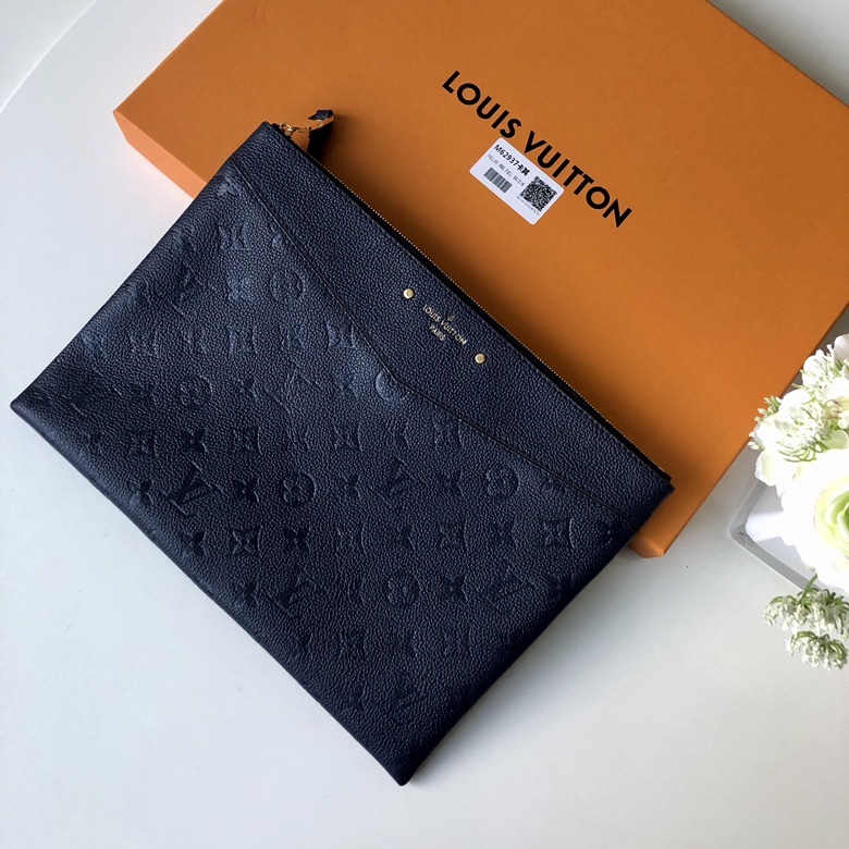 Louis Vuitton Daily Pouch M62937