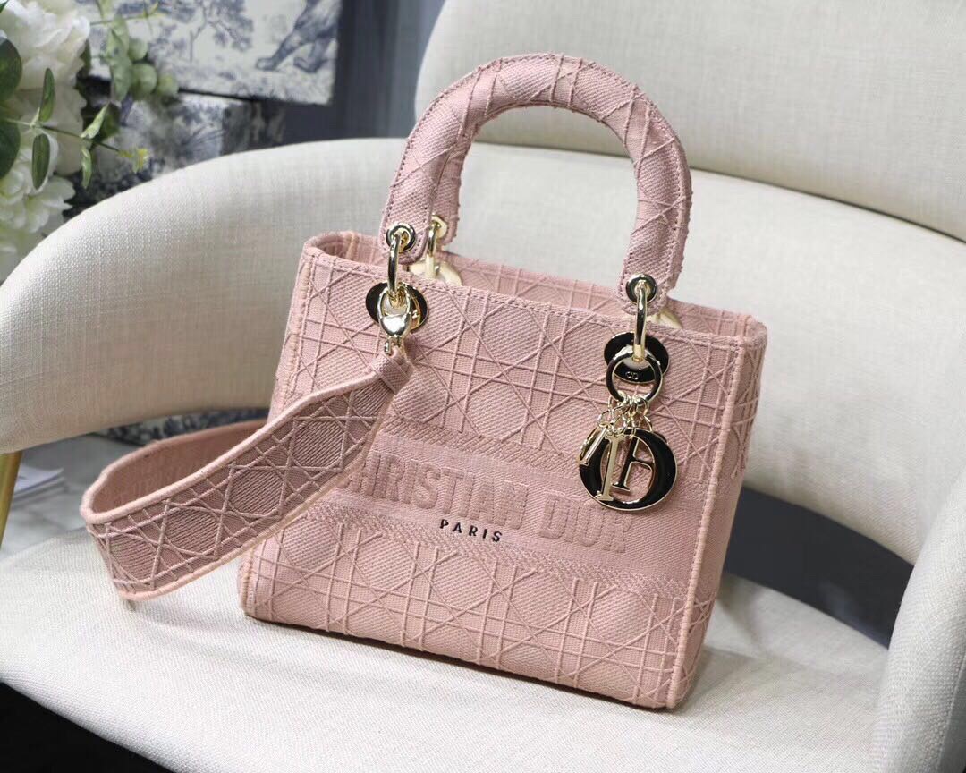 borsa di Dior Medium Lady D-Lite M0565/Logo ricamato