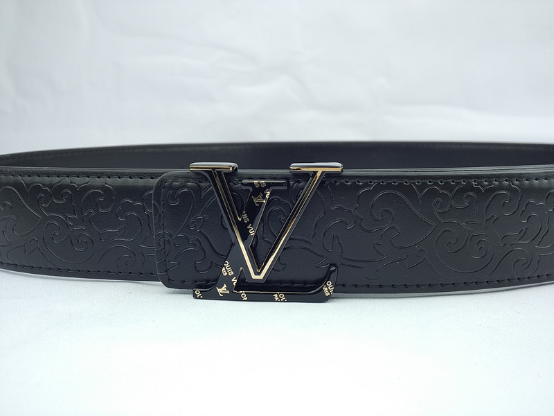 Luis Vuitton Belt L154-75 38mm oro