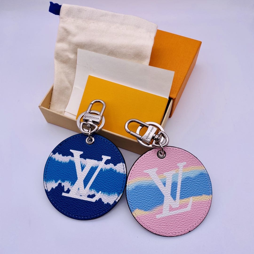 Louis Vuitton Escale Key Holder and borsa Charm