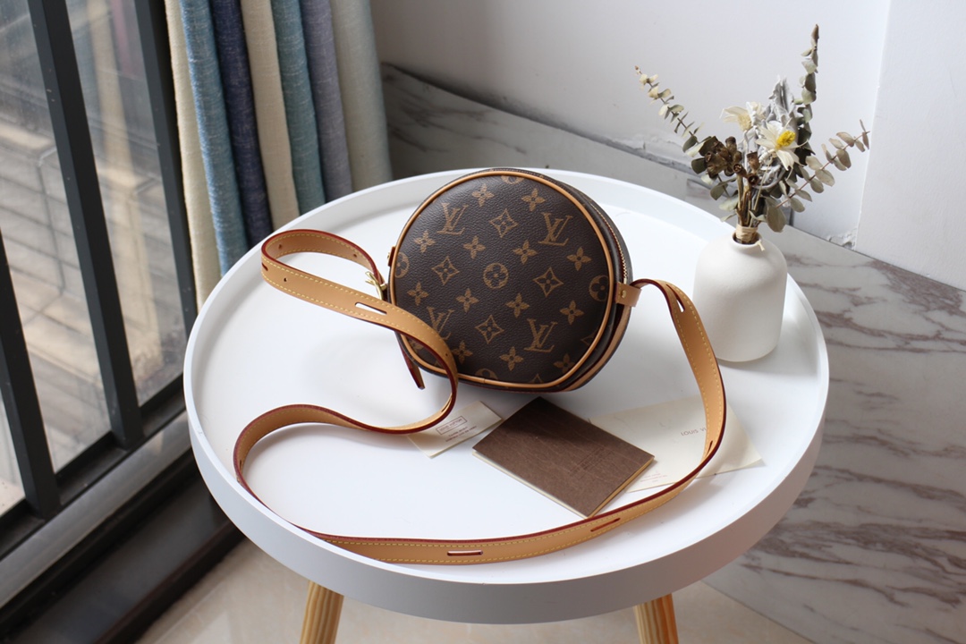 Louis Vuitton Boite Chapeau Zouchle PM M45578