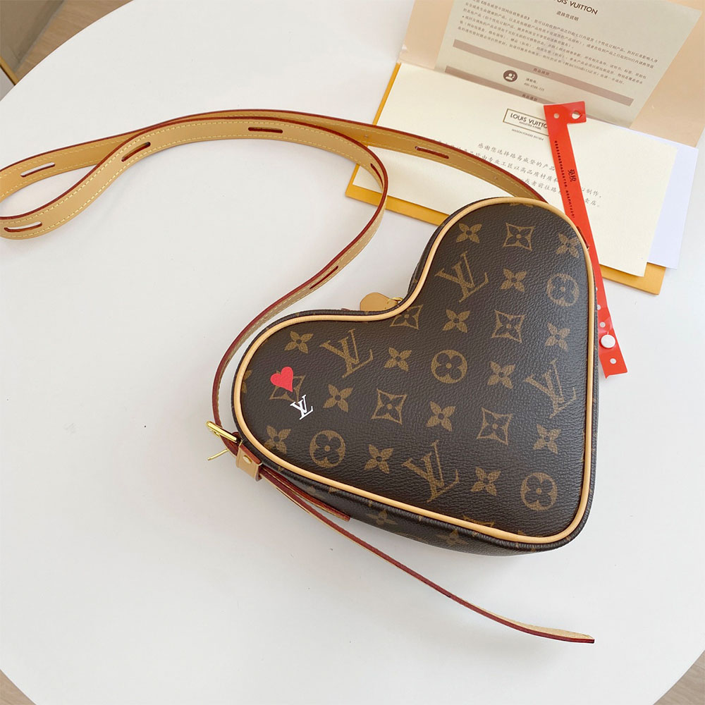 Game Louis Vuitton su Caur M57456