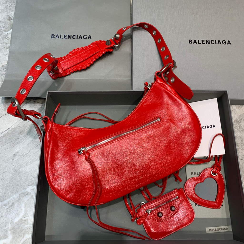 Balenciaga 67130723 Le Cagole femminile a tracolla a agnello arena in rosso in rosso