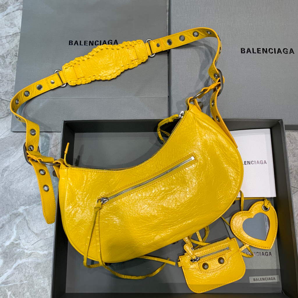 Balenciaga 67130723 Le Cagole femminile a tracolla a agnello arena in giallo