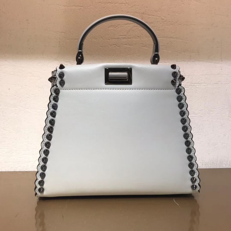 Fendi Peekaboo Mini con micro stalloni placcati in metallo 8bn244