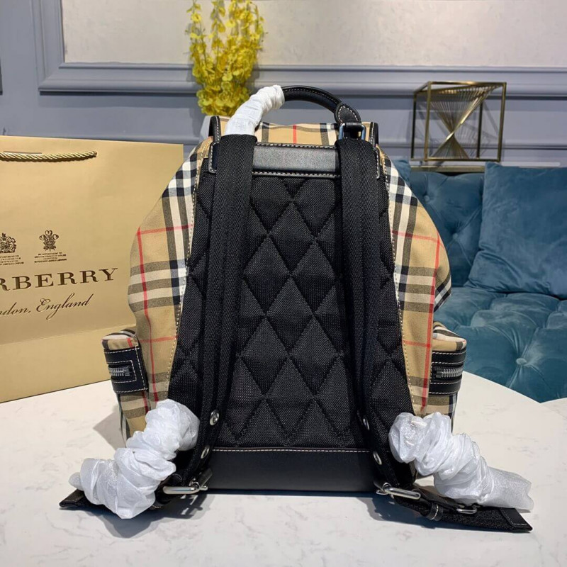 Burberry Lo zaino a tracota media in Vintage Controlla 40731121