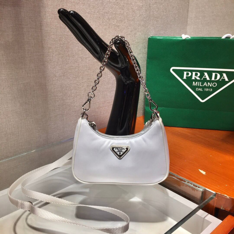 Prada Mini Nylon Hobo borsa 15 cm 1bc204