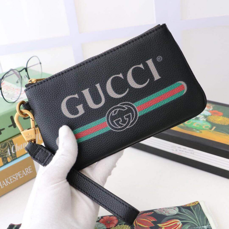 Borsa frizione di stampa del logo Gucci 526886