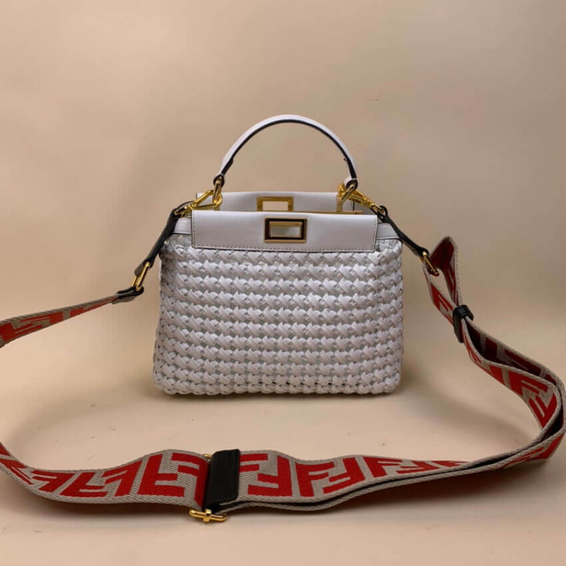 Fendi Peekaboo Iconic Mini Leather Interlace borsa 2031 White